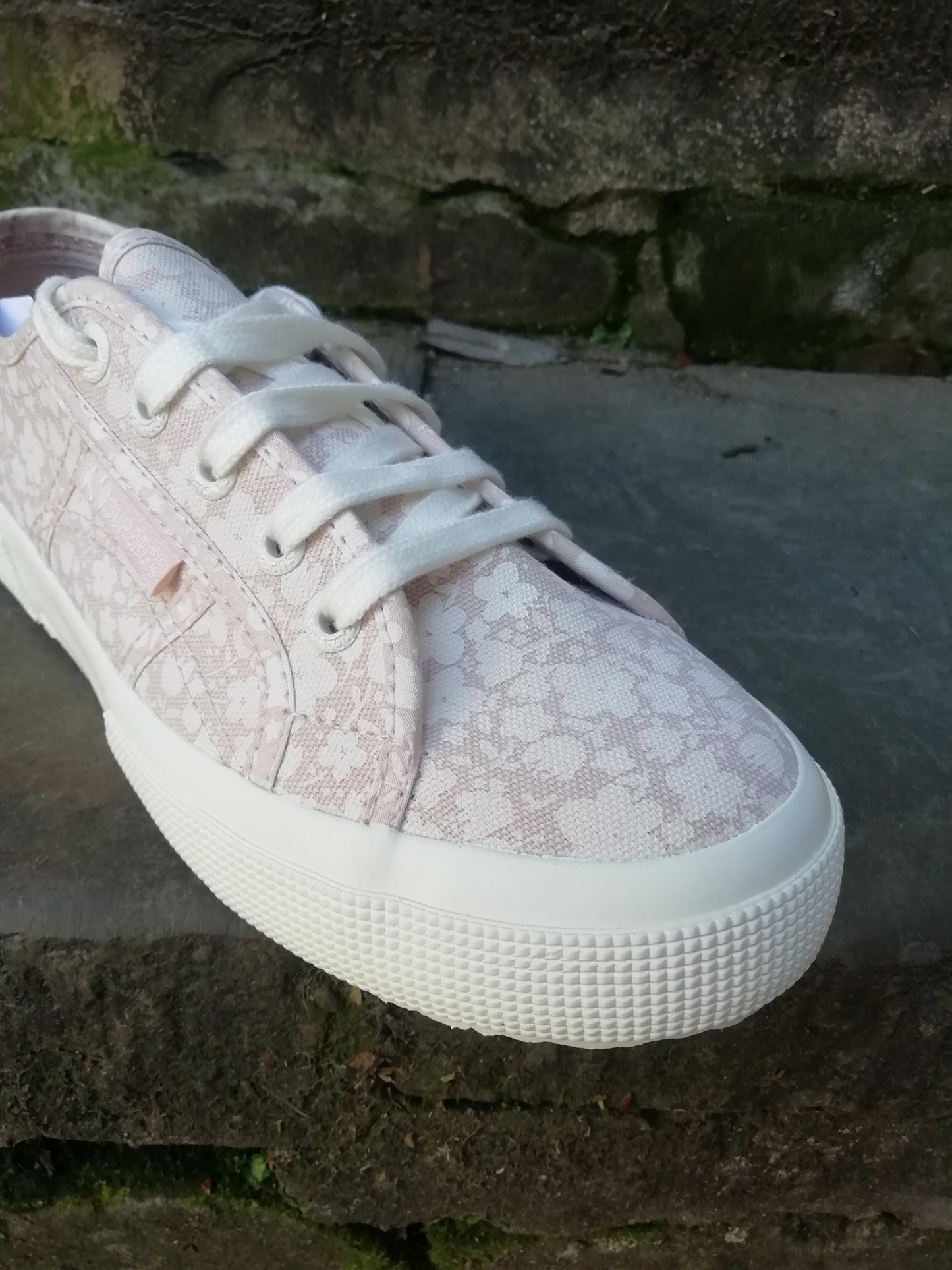 Superga Cotu White Avorio Pink Skin. Only size 3 left.