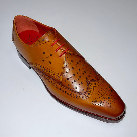 Jeffery West "Woodstock" Hendrix Brogue Honey. Only size 7 left.