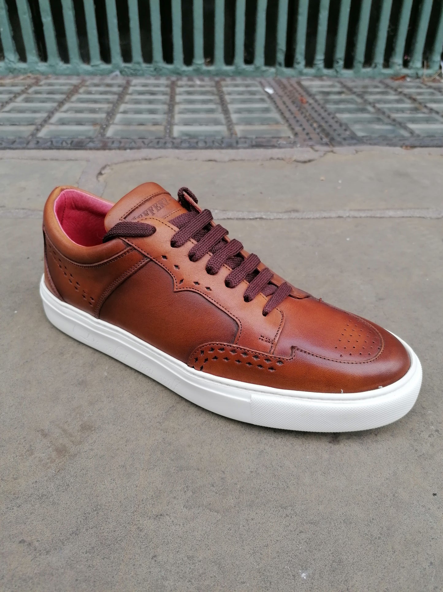 Jeffery West Apollo L061 Castiano Leather