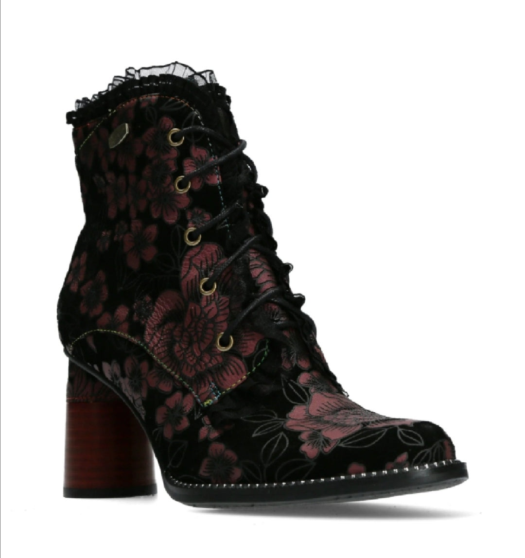 Laura Vita Gucstoo 11 Grenat Rose Pink Frill Lace Up Heeled Ankle Boot.