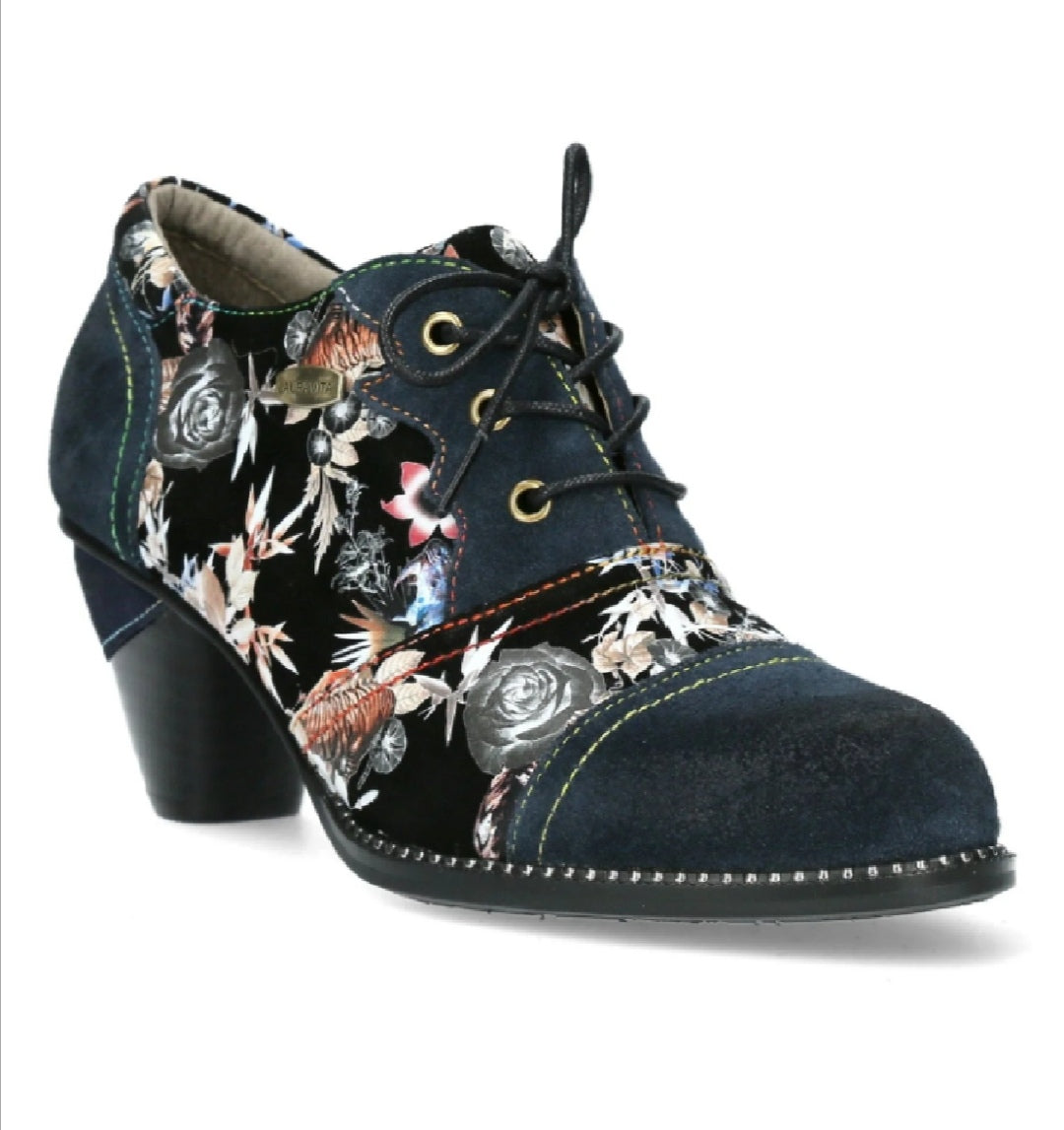 Laura Vita Alcizeeo 221 Blue Bleu Lace Up Shoe Boot with Side Zip and Mid Heel.