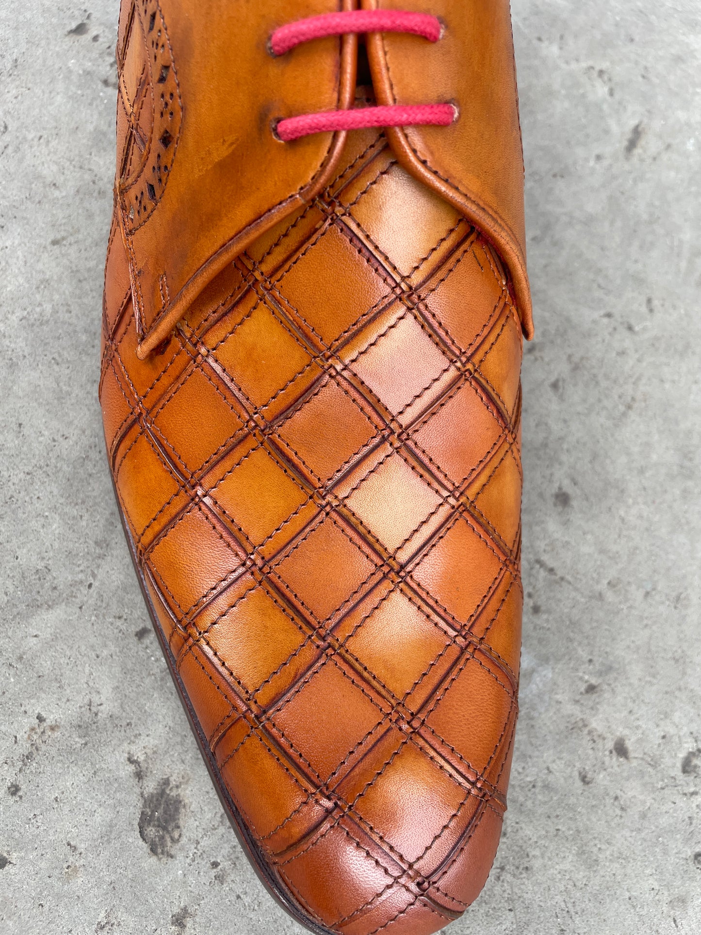 Jeffery West Theoden "Page" Burnish Leather Caramel