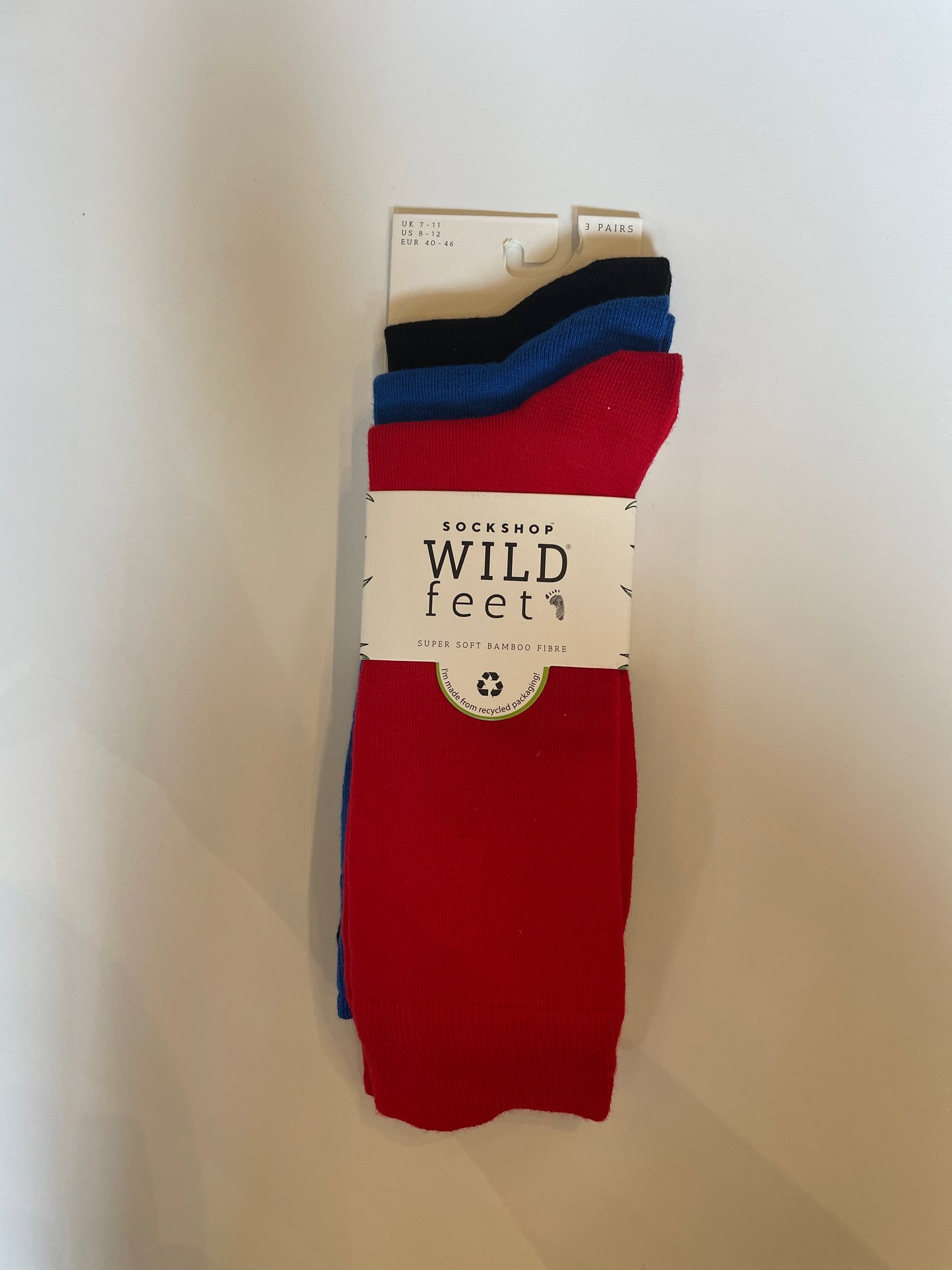 Men's Wild Feet Socks size 7-11 3 Pack Plain Red/Blue/Black