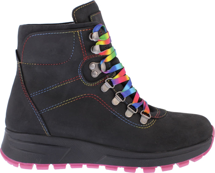 Adesso Avera Black Waterproof Walking Boots Only size 4 left