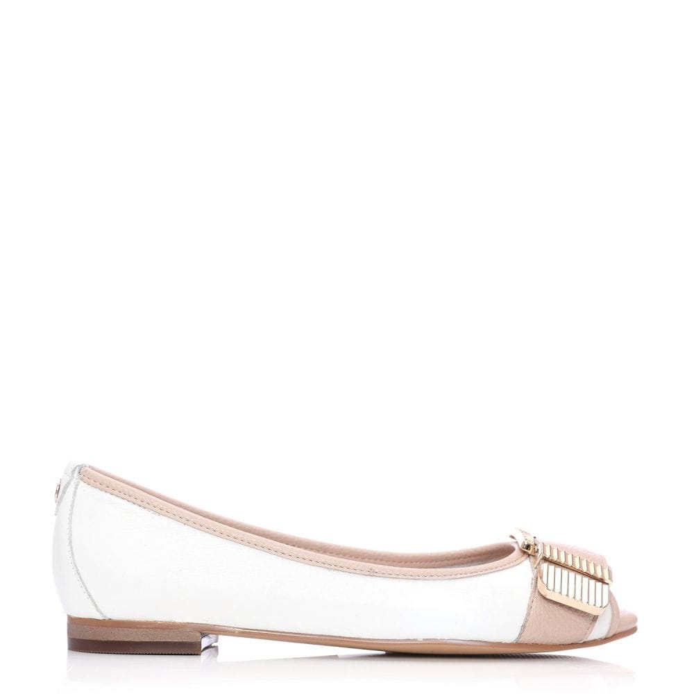 Moda in Pelle Freyla white/nude leather flat, only size 3 left.